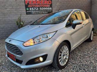 Ford Fiesta KD Usado en Córdoba Financiado