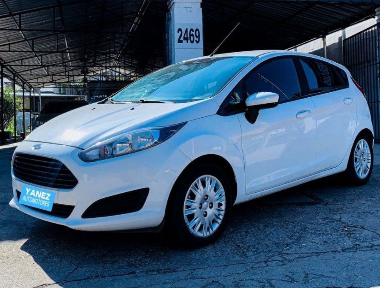 Ford Fiesta KD Usado en Córdoba, deRuedas