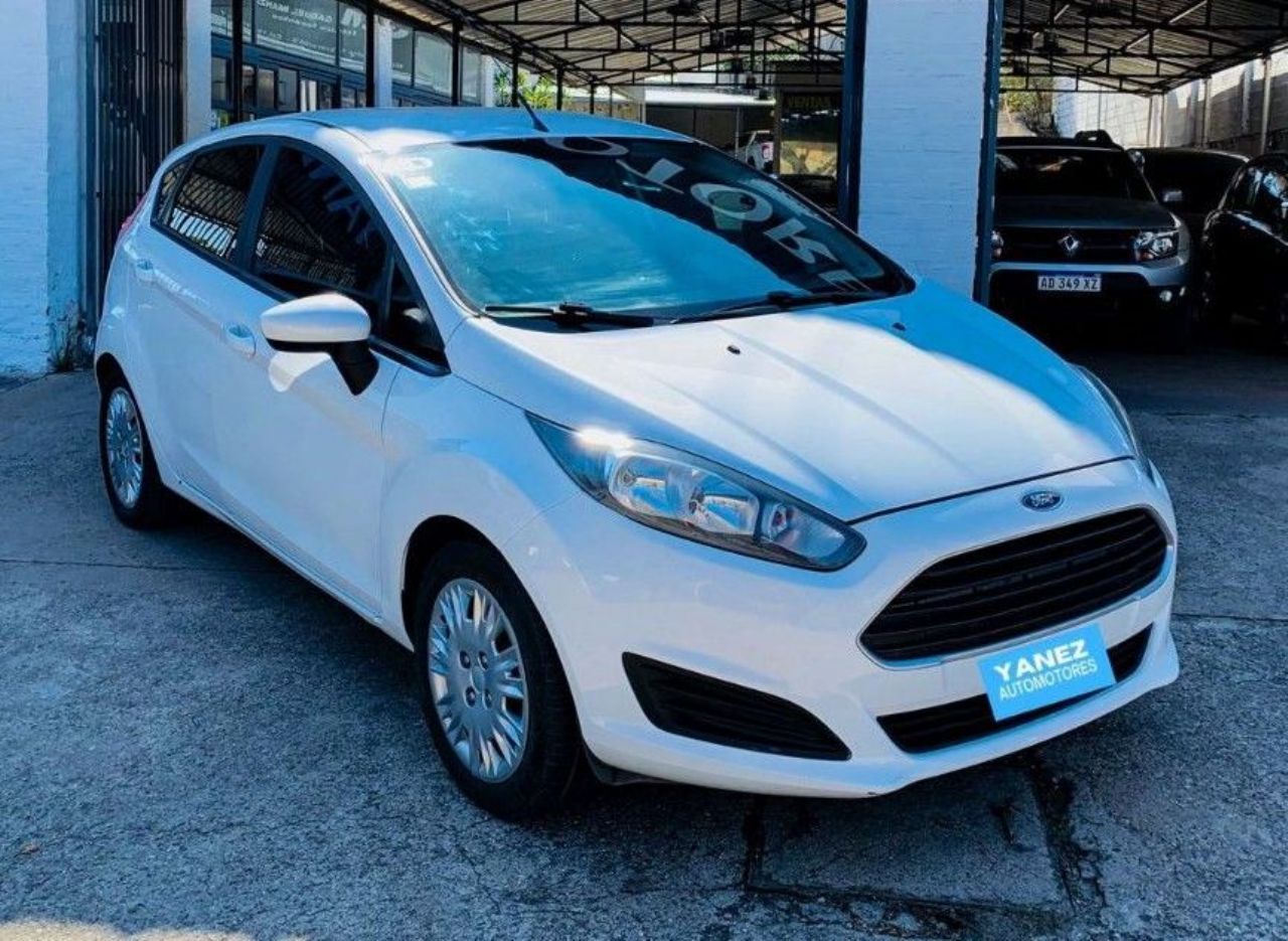 Ford Fiesta KD Usado en Córdoba, deRuedas