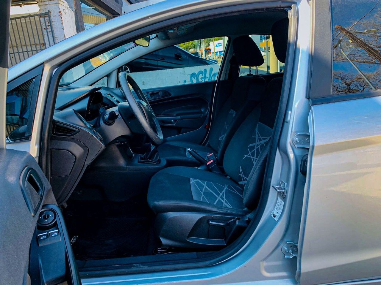 Ford Fiesta KD Usado en Córdoba, deRuedas