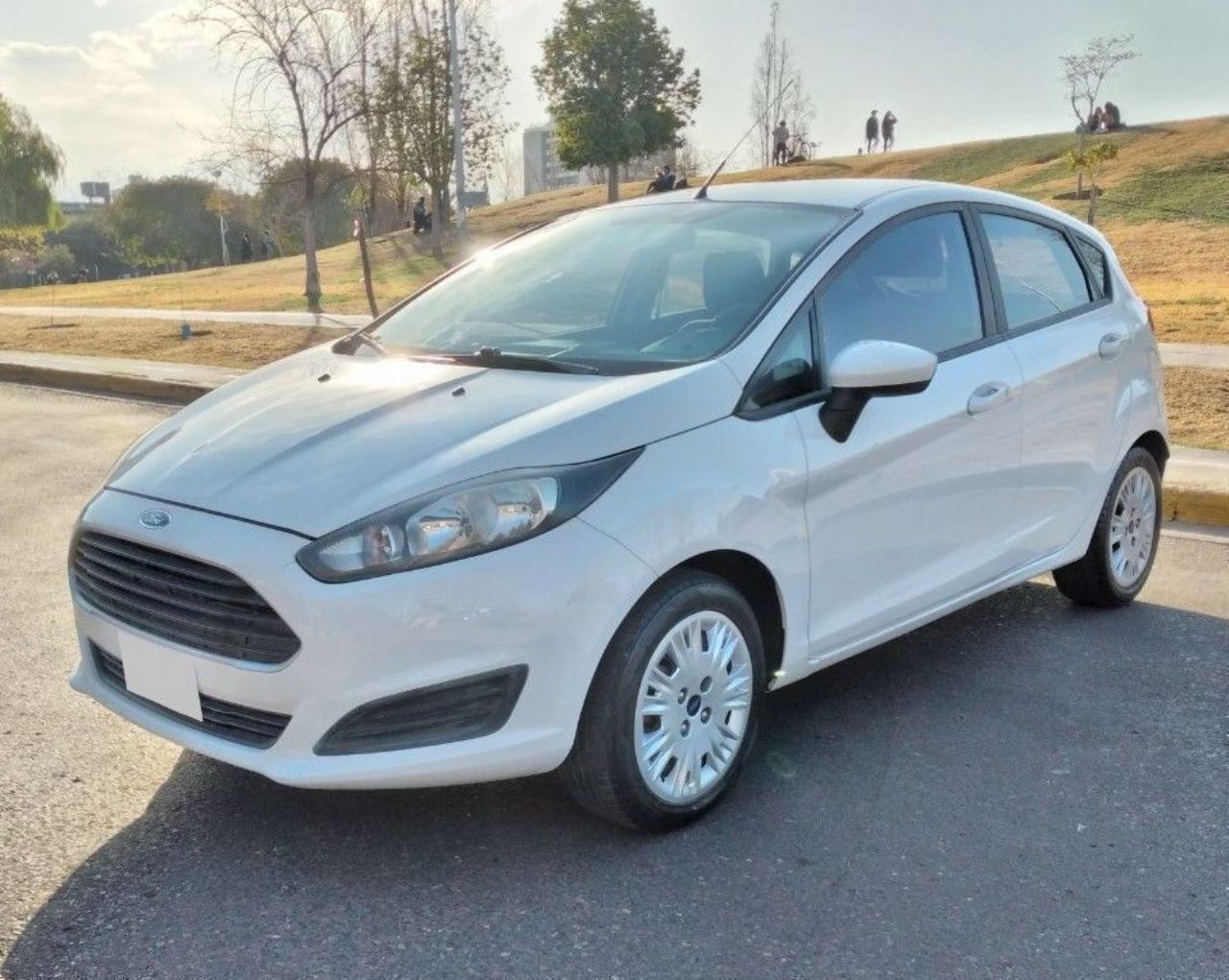 Ford Fiesta KD Usado en Mendoza, deRuedas