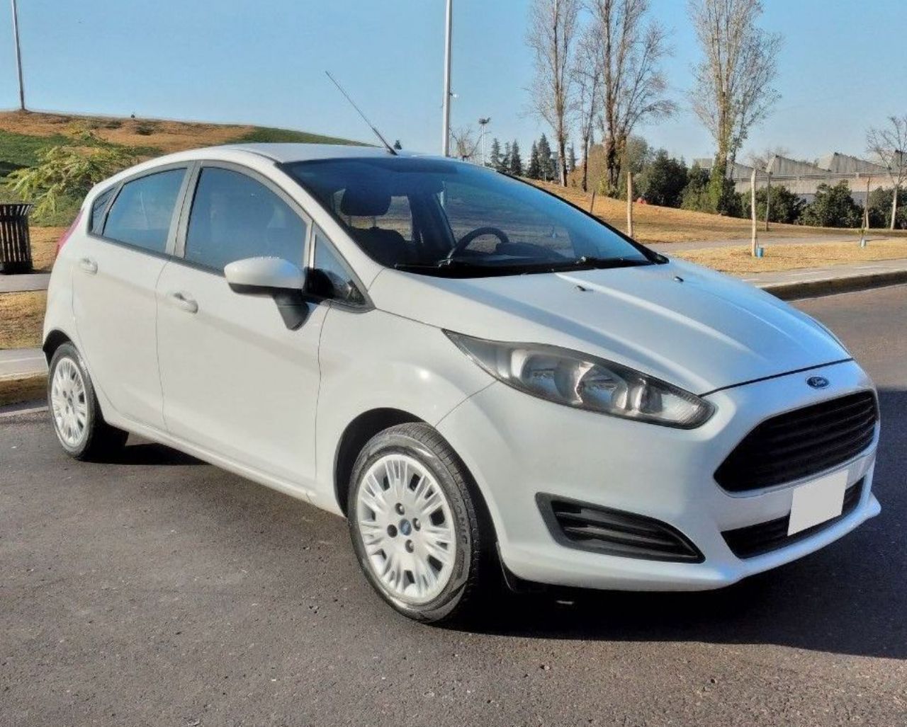 Ford Fiesta KD Usado en Mendoza, deRuedas