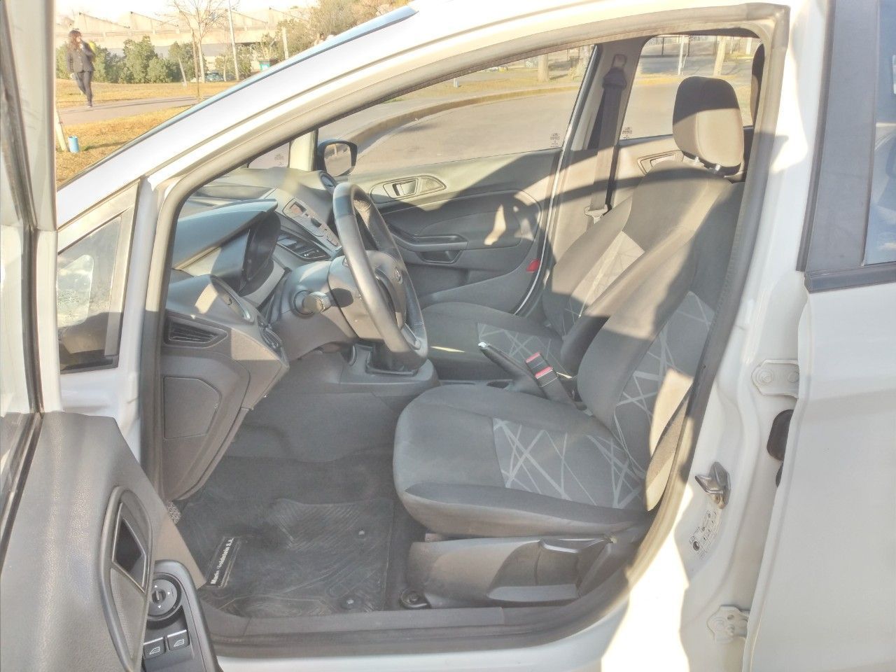 Ford Fiesta KD Usado en Mendoza, deRuedas