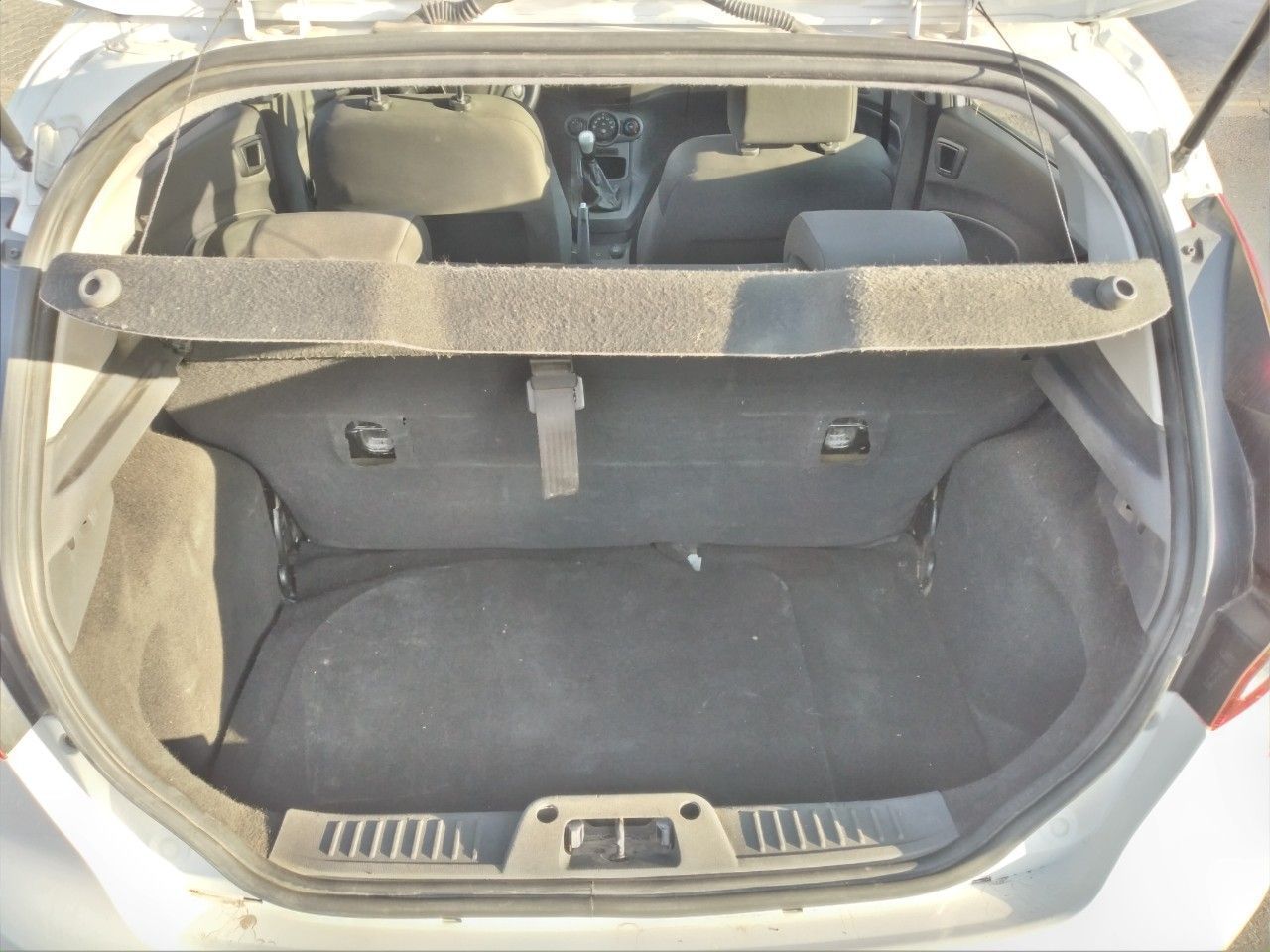 Ford Fiesta KD Usado en Mendoza, deRuedas