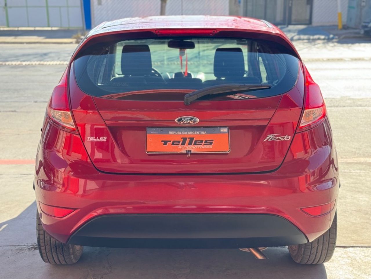 Ford Fiesta KD Usado Financiado en San Juan, deRuedas