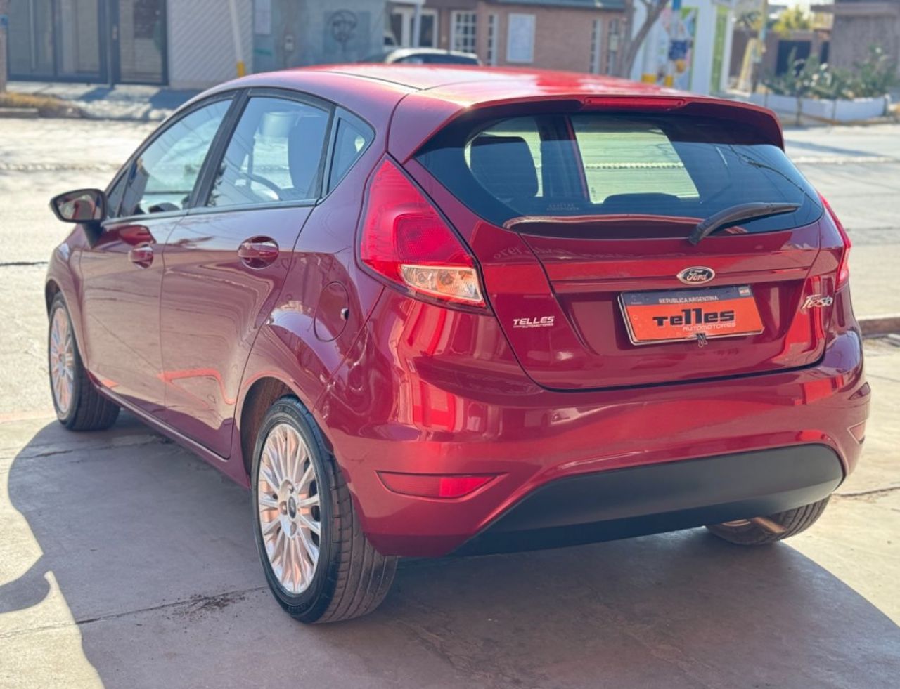 Ford Fiesta KD Usado Financiado en San Juan, deRuedas