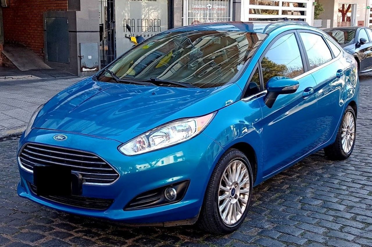 Ford Fiesta KD Usado en Buenos Aires, deRuedas