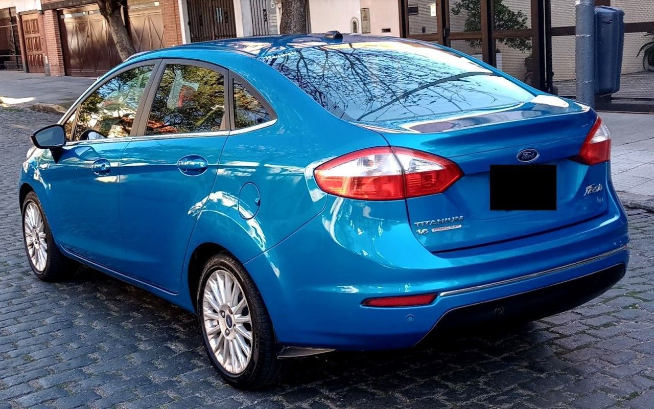 Ford Fiesta KD Usado en Buenos Aires, deRuedas