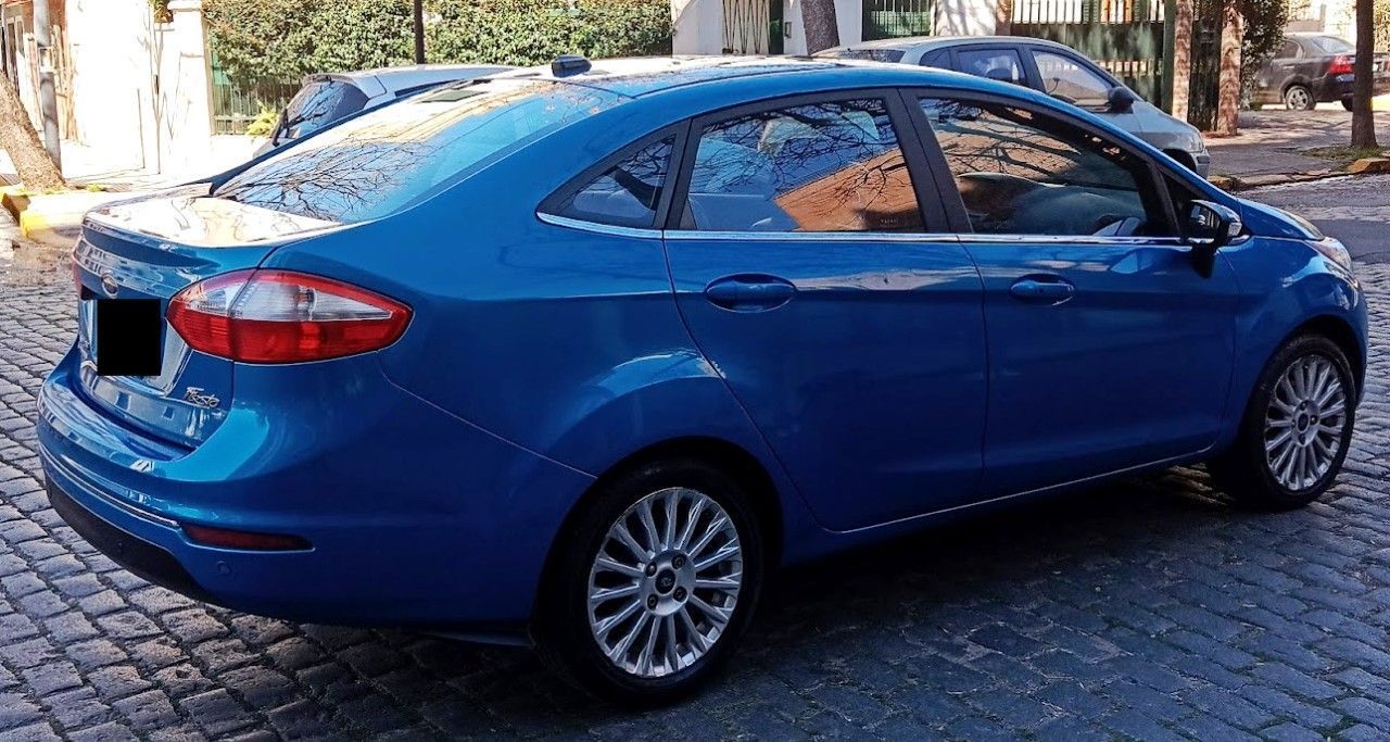 Ford Fiesta KD Usado en Buenos Aires, deRuedas