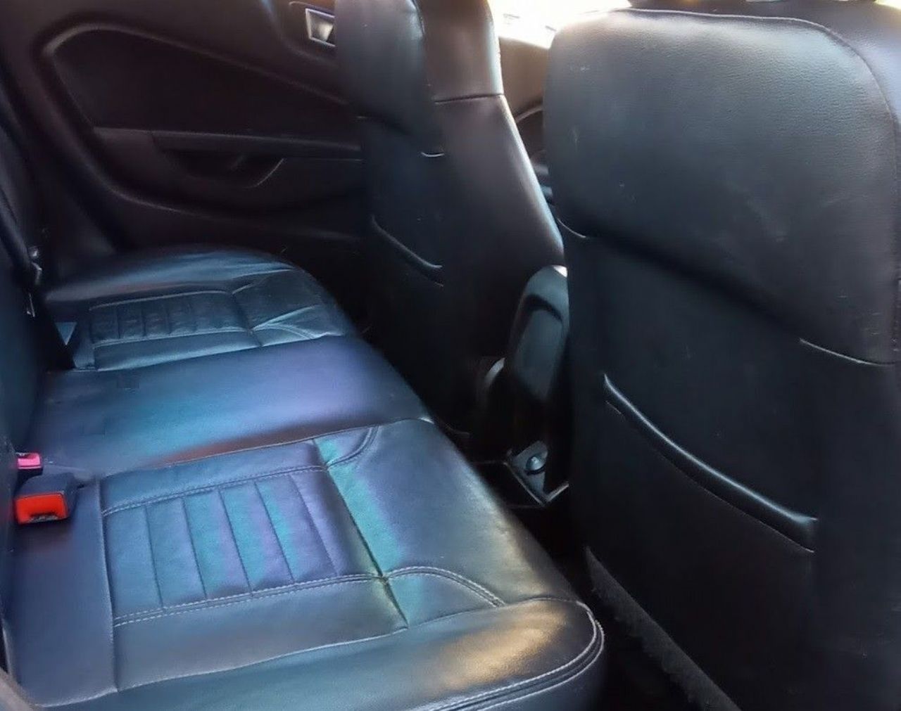 Ford Fiesta KD Usado en Buenos Aires, deRuedas