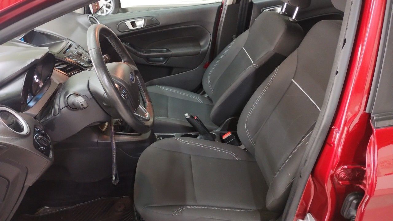Ford Fiesta KD Usado en Mendoza, deRuedas