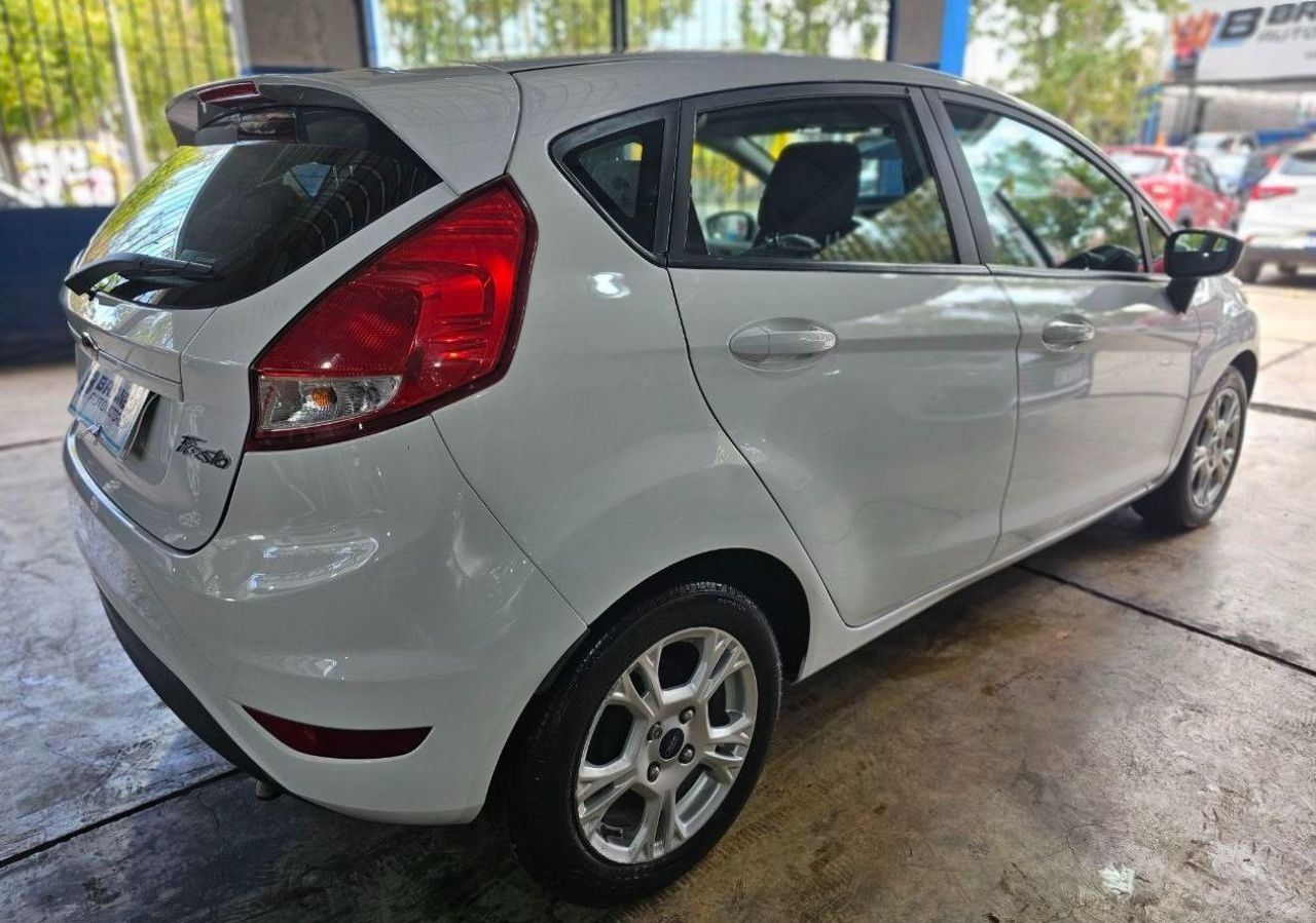 Ford Fiesta KD Usado en Mendoza, deRuedas