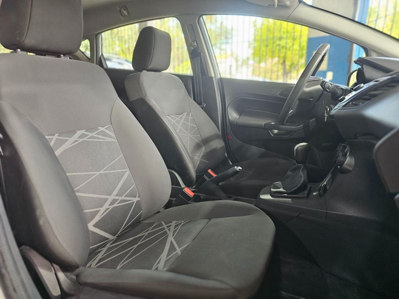 Ford Fiesta KD Usado en Mendoza, deRuedas