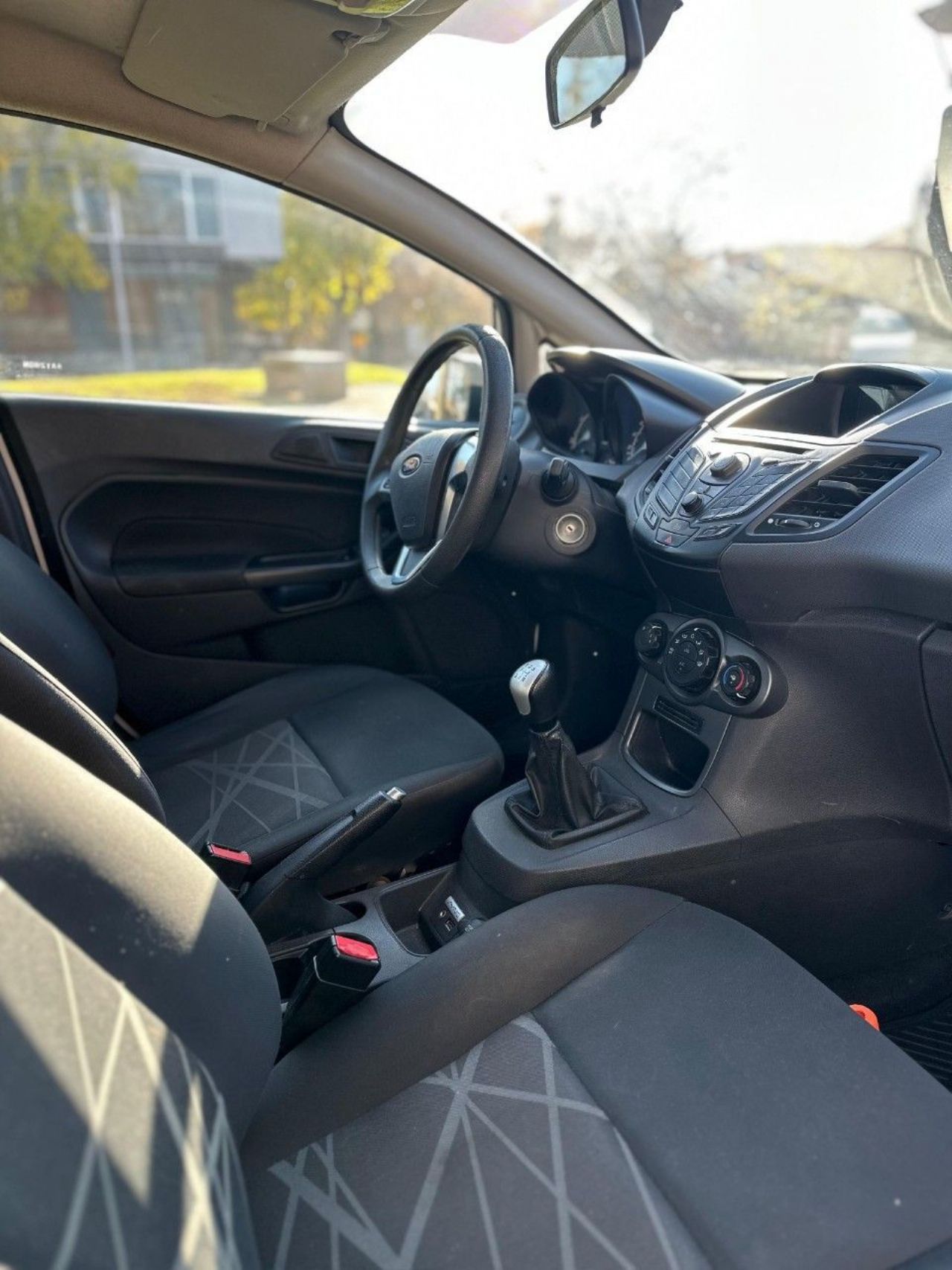 Ford Fiesta KD Usado en Mendoza, deRuedas