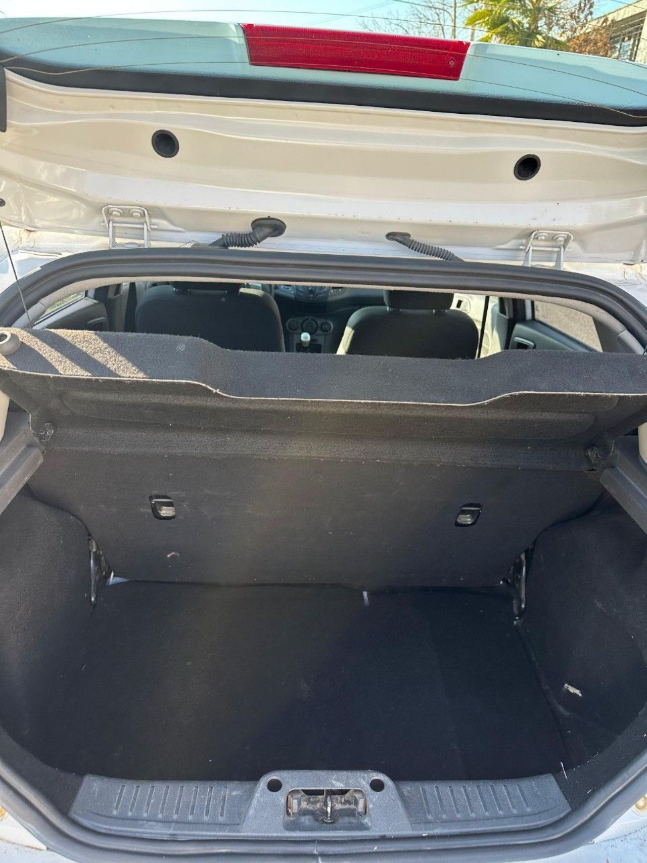 Ford Fiesta KD Usado en Mendoza, deRuedas