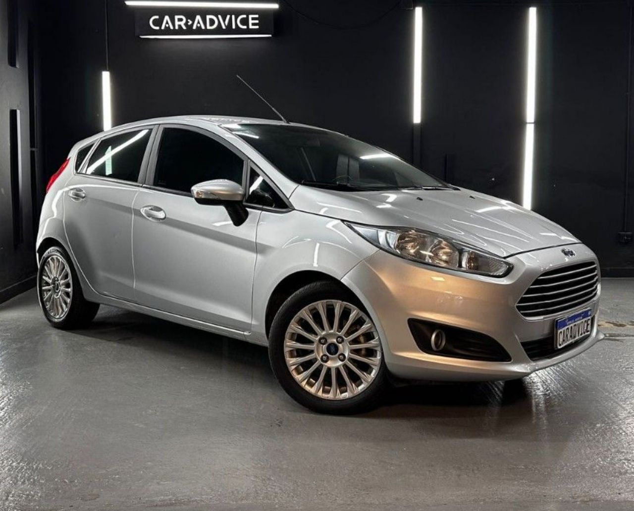 Ford Fiesta KD Usado en Córdoba, deRuedas