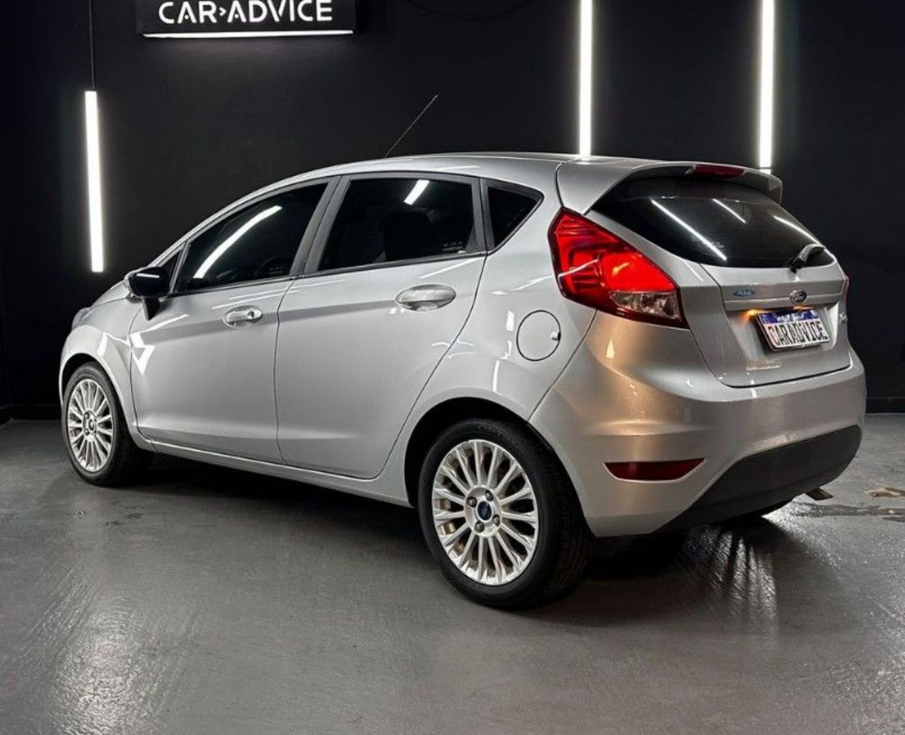 Ford Fiesta KD Usado en Córdoba, deRuedas