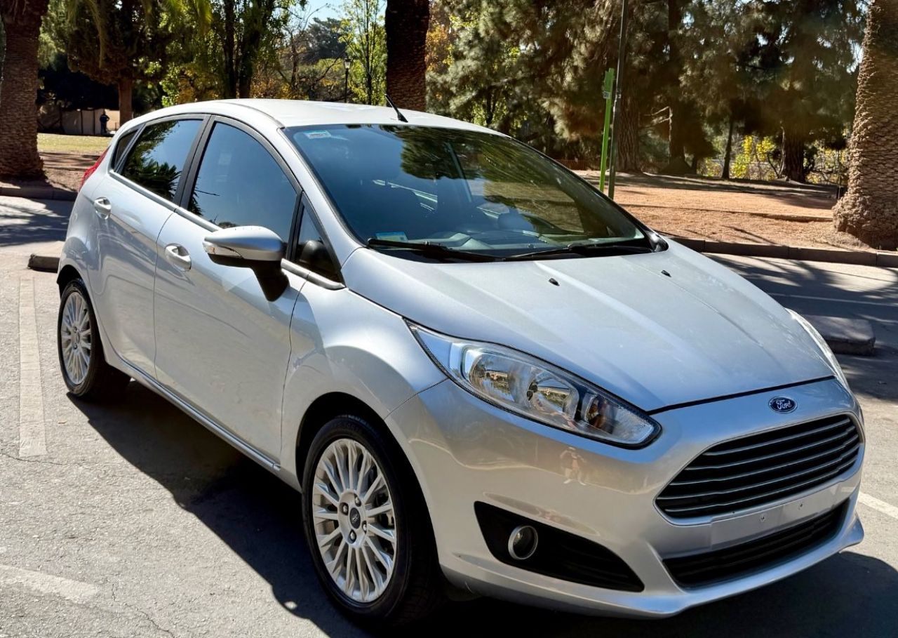 Ford Fiesta KD Usado Financiado en Mendoza, deRuedas