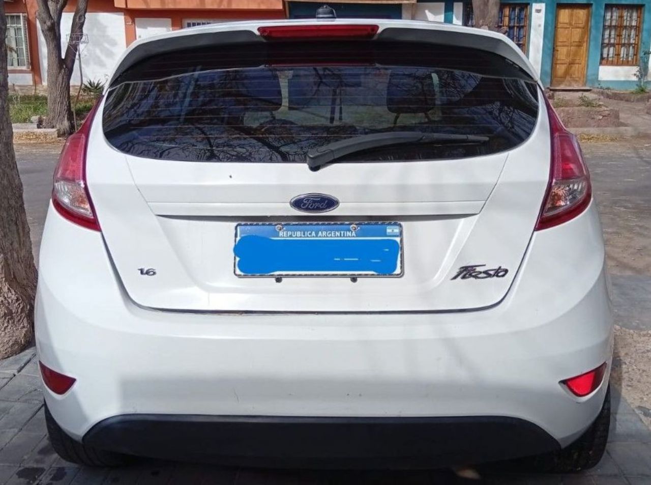 Ford Fiesta KD Usado en Mendoza, deRuedas