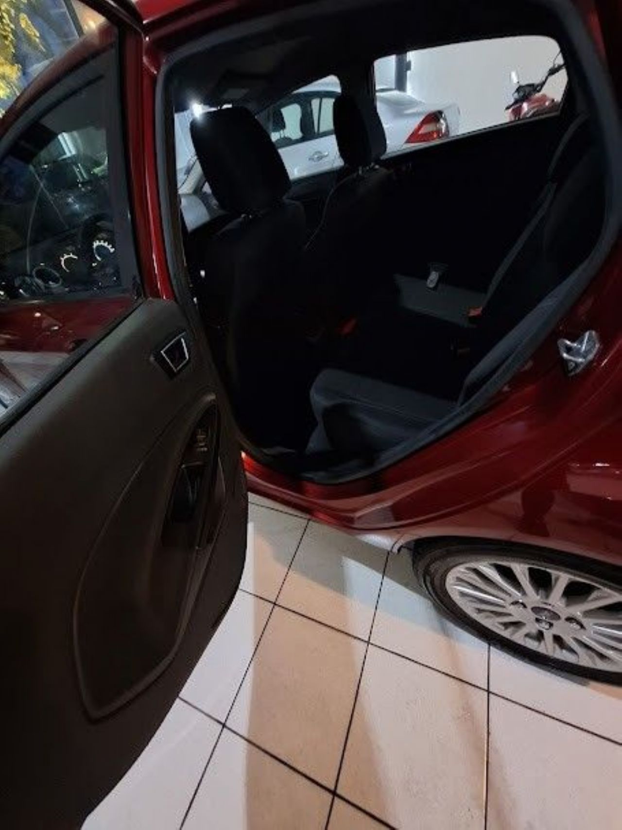 Ford Fiesta KD Usado Financiado en Mendoza, deRuedas