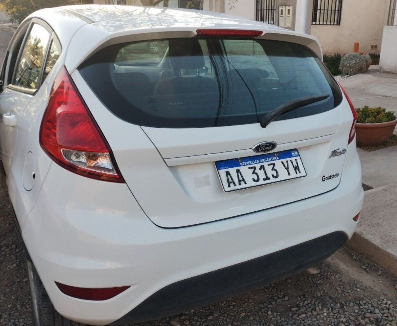 Ford Fiesta KD Usado en Mendoza, deRuedas