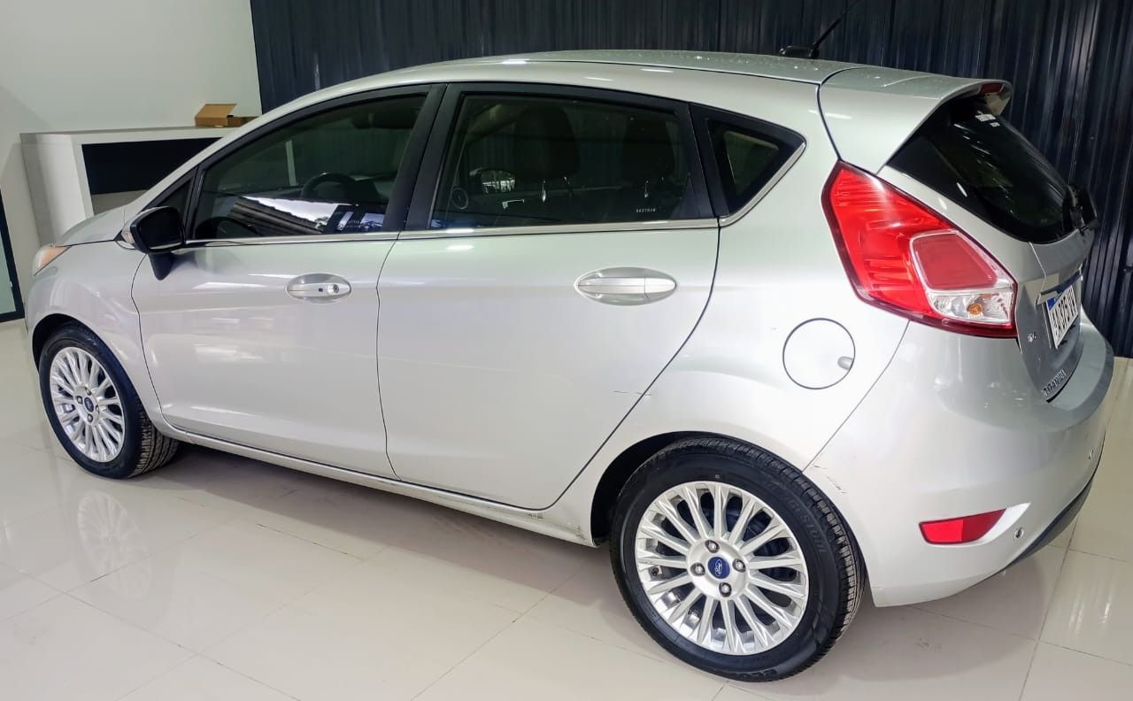 Ford Fiesta KD Usado en Mendoza, deRuedas