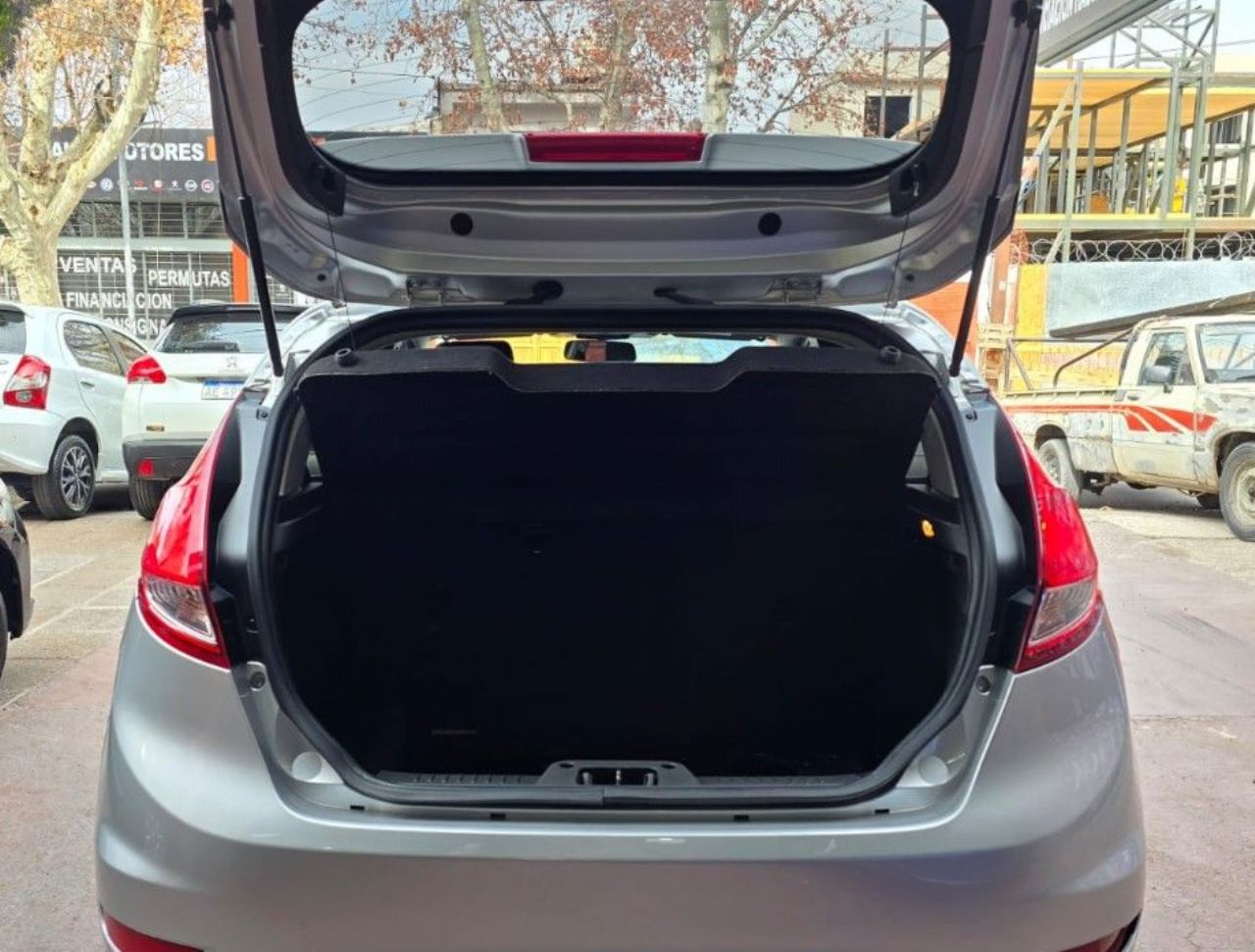 Ford Fiesta KD Usado en Mendoza, deRuedas