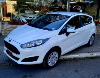 Ford Fiesta KD Usado en Córdoba Financiado