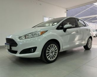 Ford Fiesta KD Usado en Mendoza Financiado