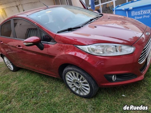 Ford Fiesta KD Usado en Córdoba, deRuedas