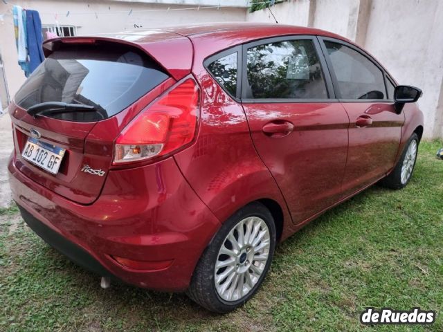 Ford Fiesta KD Usado en Córdoba, deRuedas