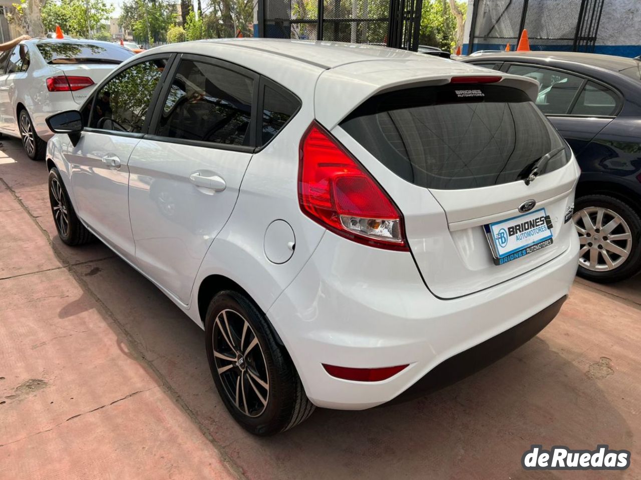 Ford Fiesta KD Usado en Mendoza, deRuedas