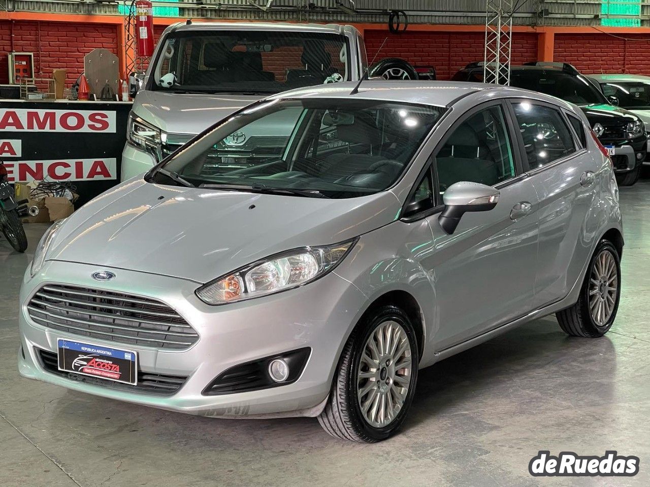 Ford Fiesta KD Usado en San Juan, deRuedas