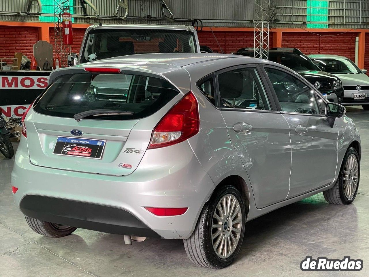 Ford Fiesta KD Usado en San Juan, deRuedas