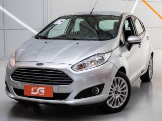 Ford Fiesta KD Usado en Córdoba Financiado