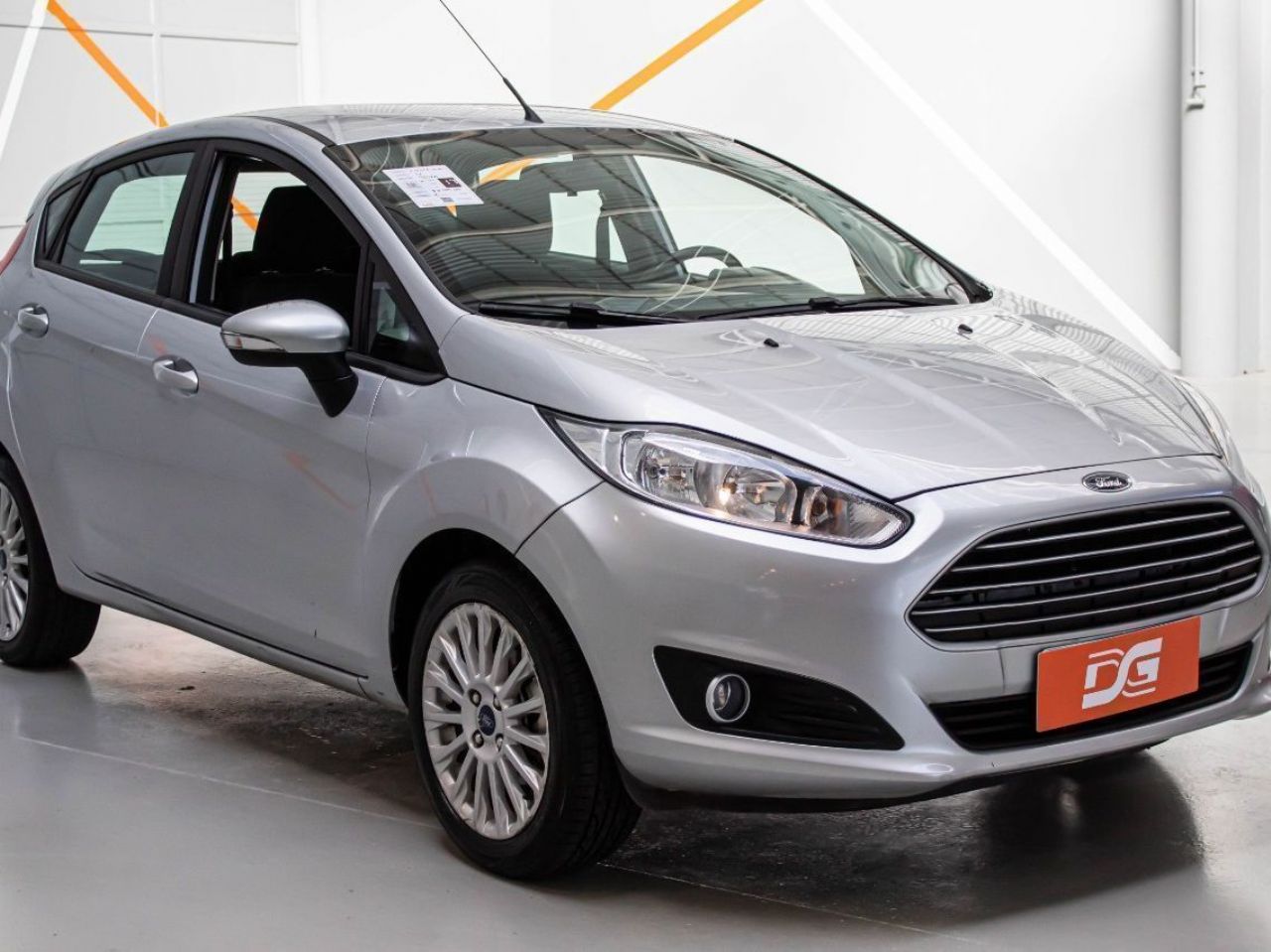 Ford Fiesta KD Usado en Córdoba, deRuedas