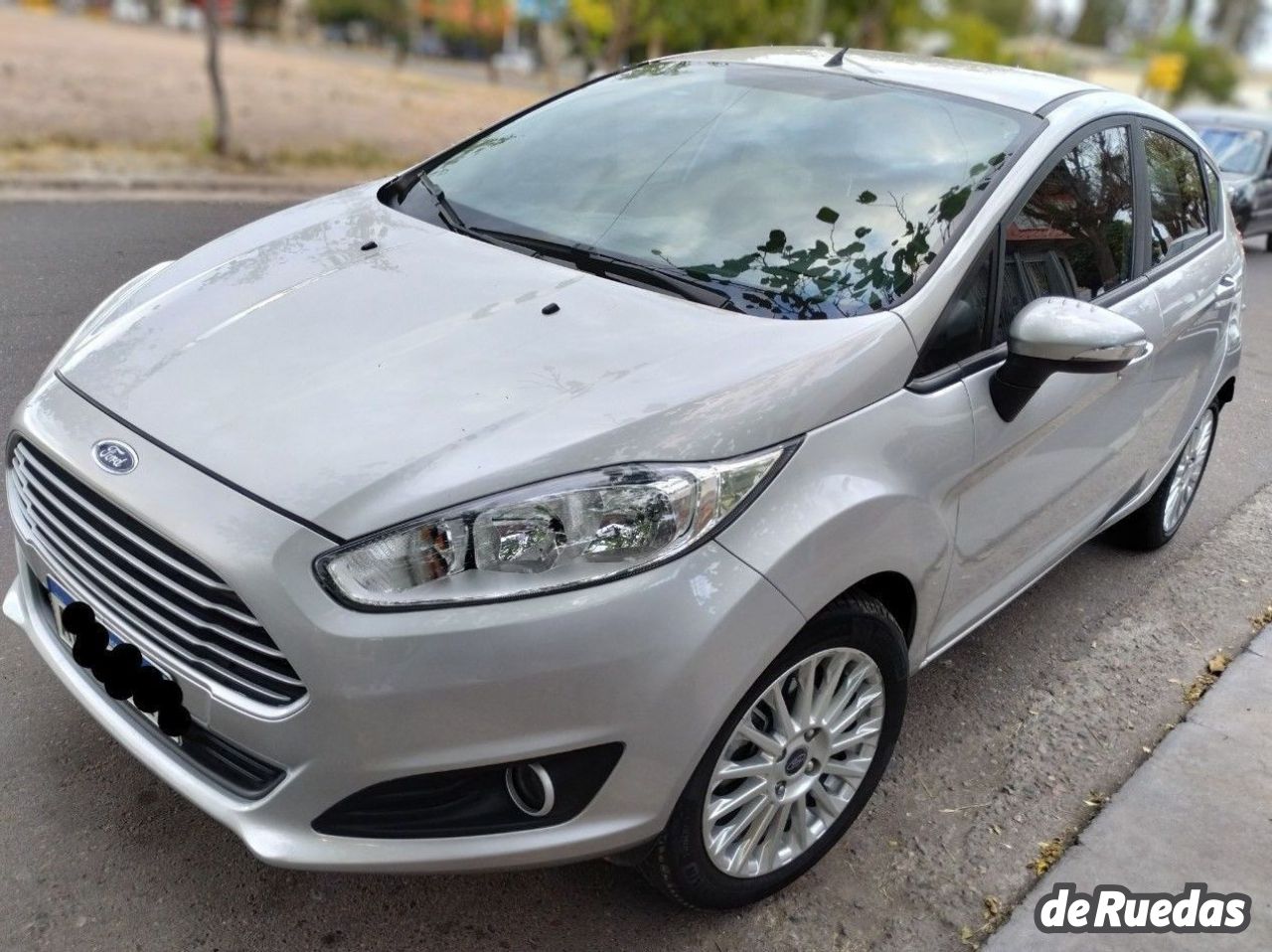 Ford Fiesta KD Usado en Mendoza, deRuedas