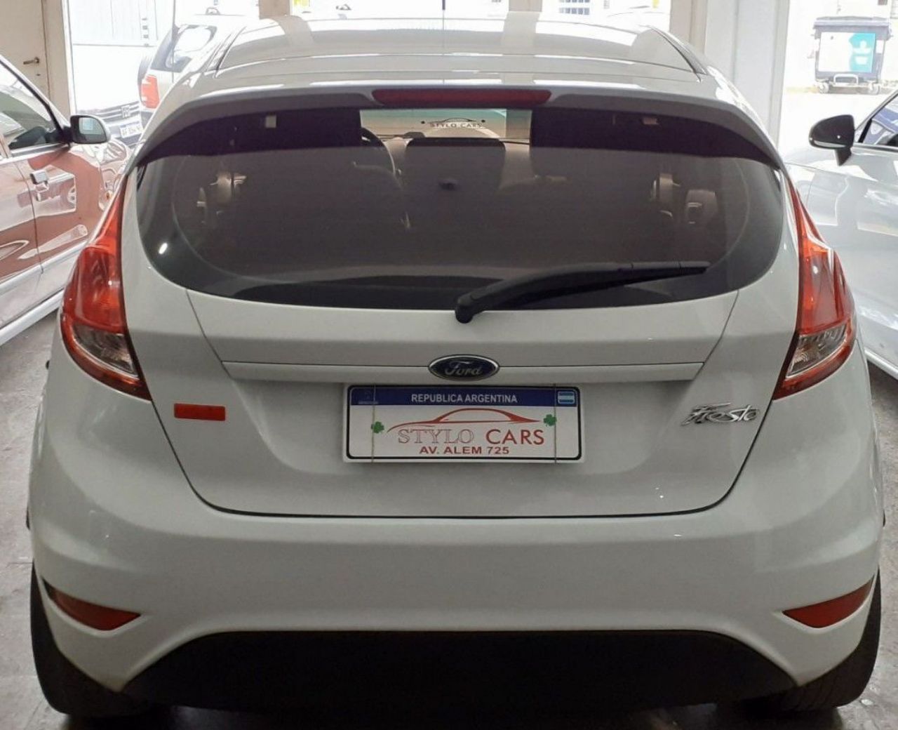 Ford Fiesta KD Usado en Córdoba, deRuedas