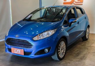 Ford Fiesta KD Usado en Córdoba Financiado