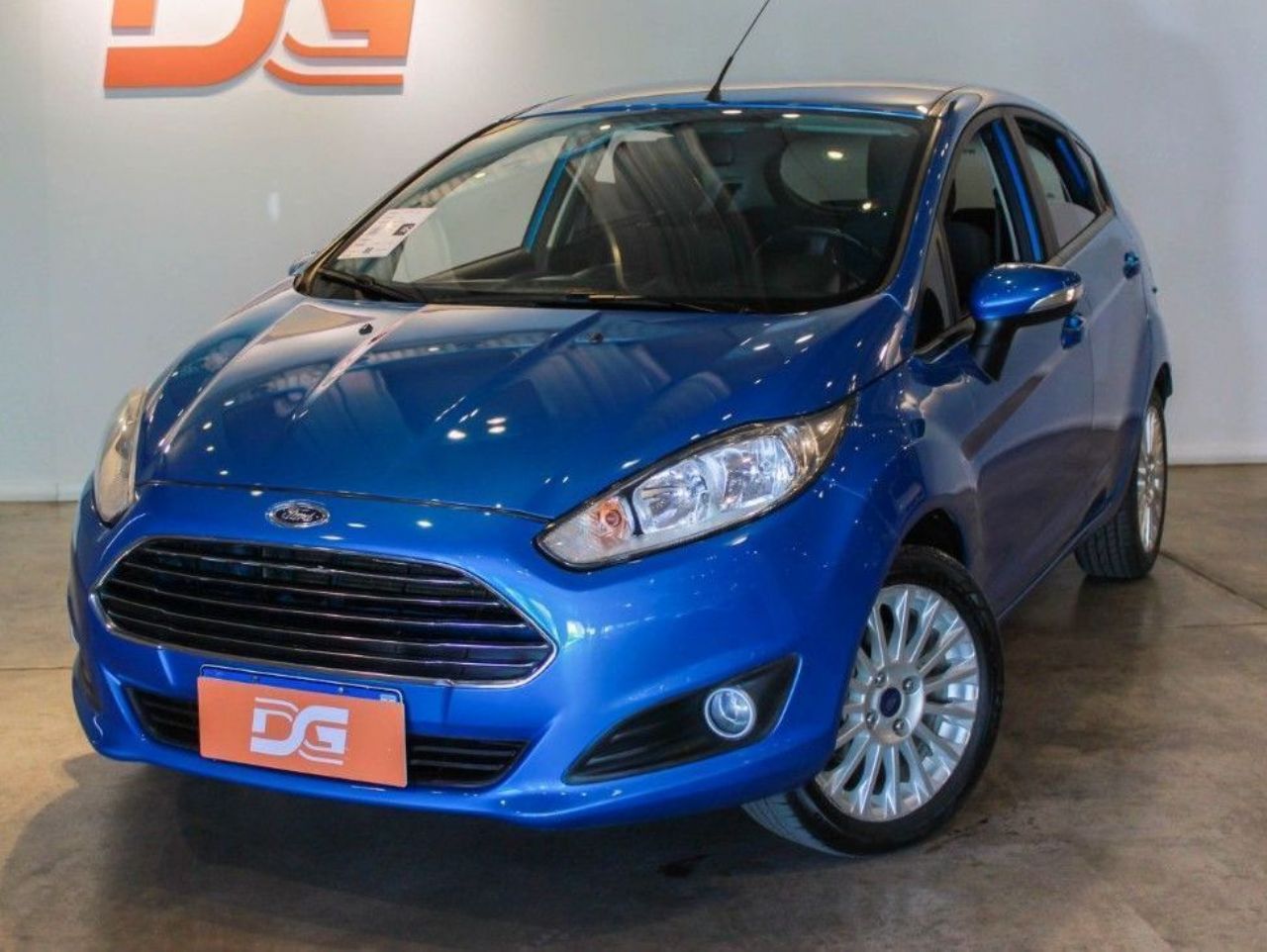 Ford Fiesta KD Usado en Córdoba, deRuedas