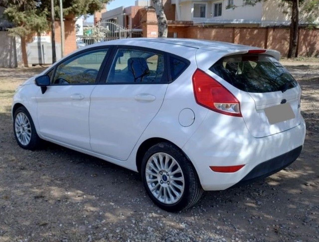 Ford Fiesta KD Usado en Córdoba, deRuedas