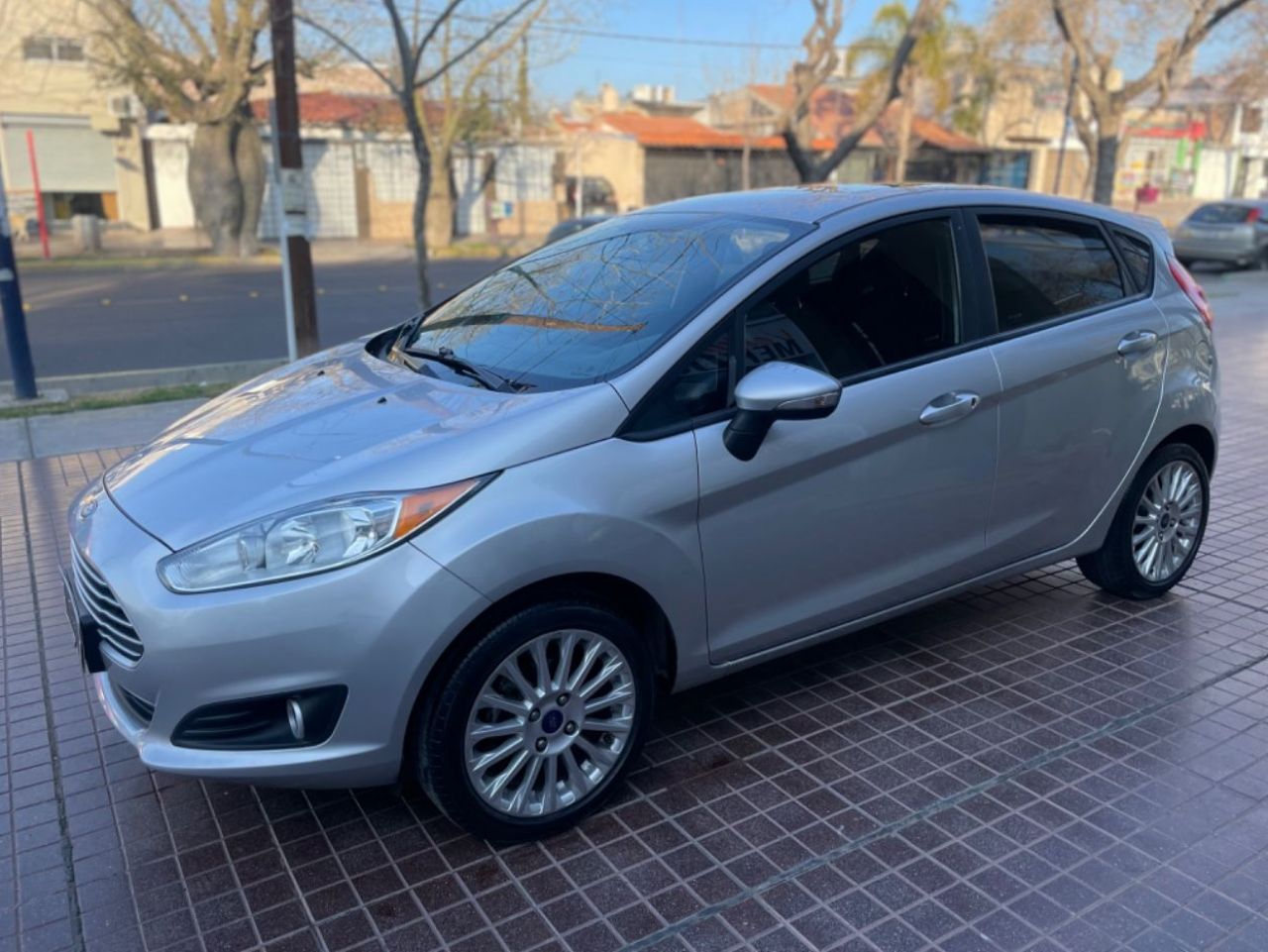 Ford Fiesta KD Usado Financiado en Mendoza, deRuedas