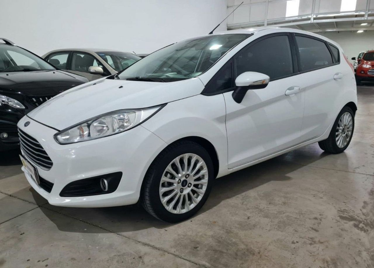 Ford Fiesta KD Usado en Mendoza, deRuedas