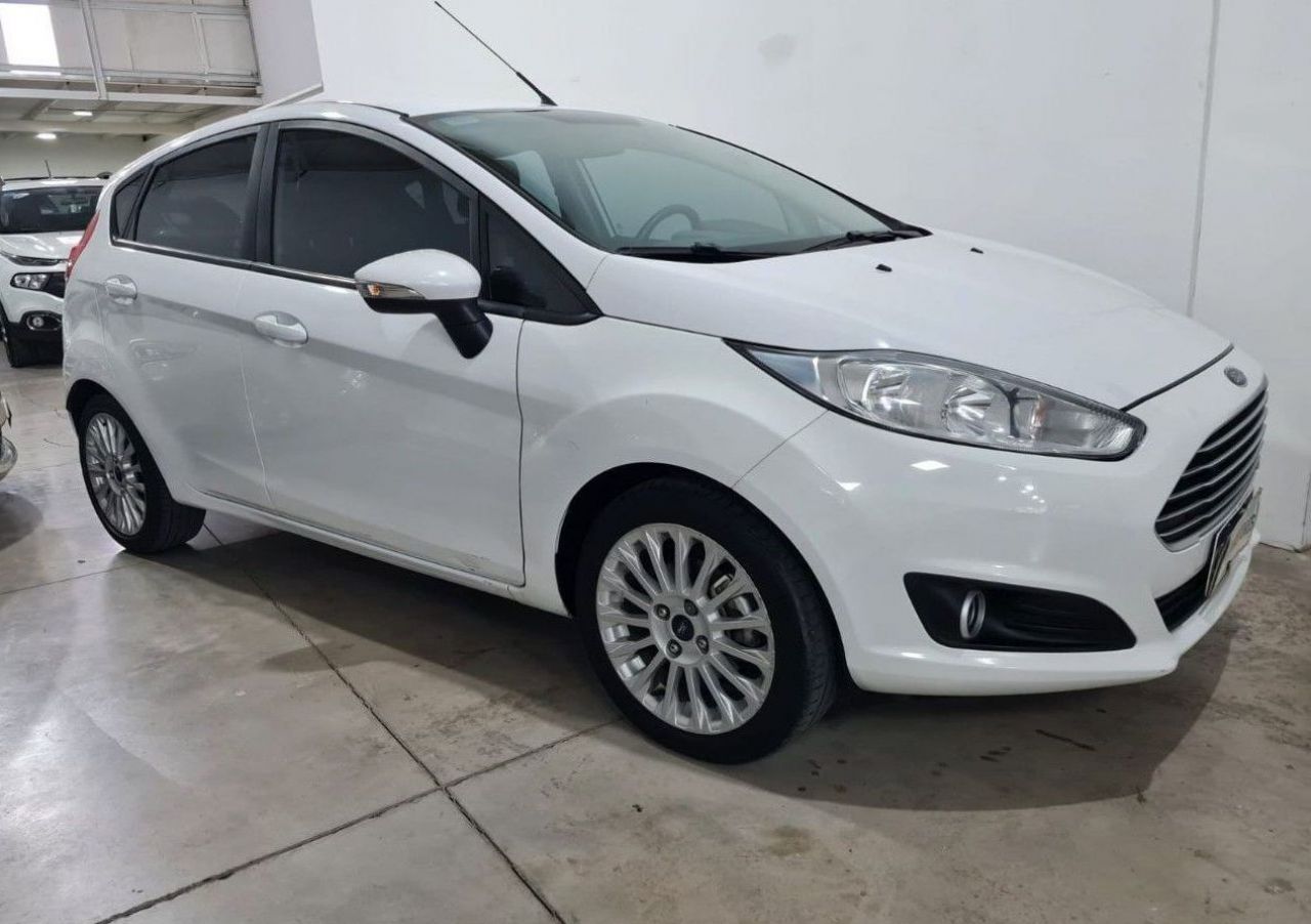 Ford Fiesta KD Usado en Mendoza, deRuedas