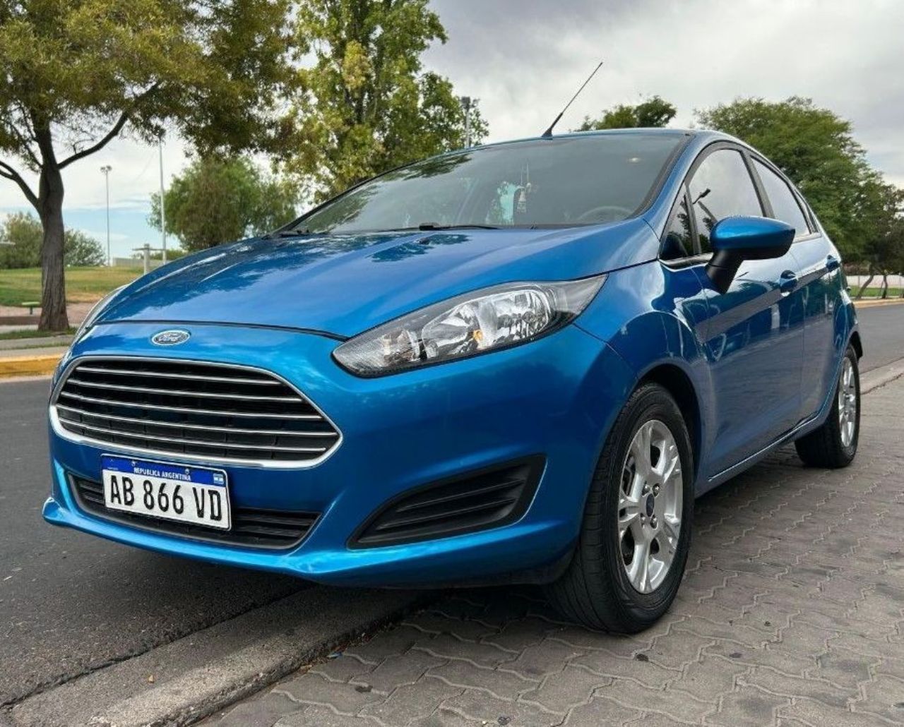 Ford Fiesta KD Usado Financiado en Mendoza, deRuedas