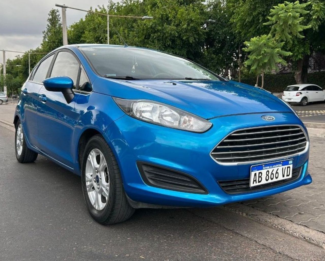 Ford Fiesta KD Usado Financiado en Mendoza, deRuedas