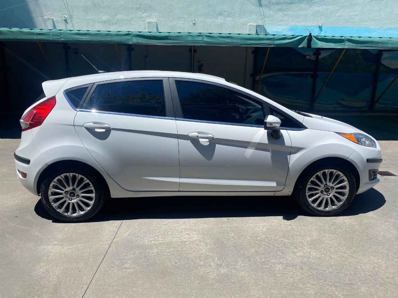 Ford Fiesta KD Usado en Buenos Aires, deRuedas