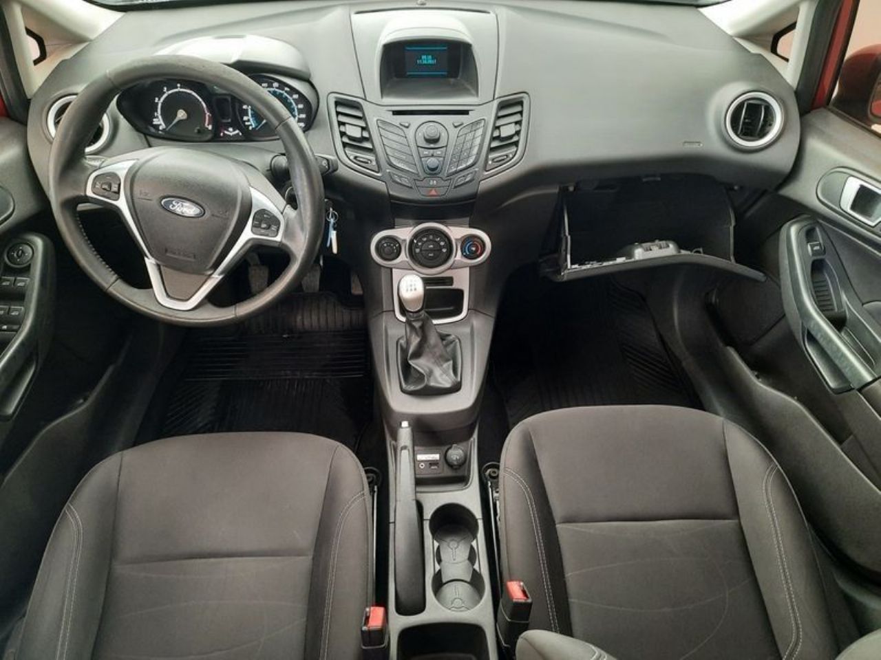 Ford Fiesta KD Usado en Córdoba, deRuedas