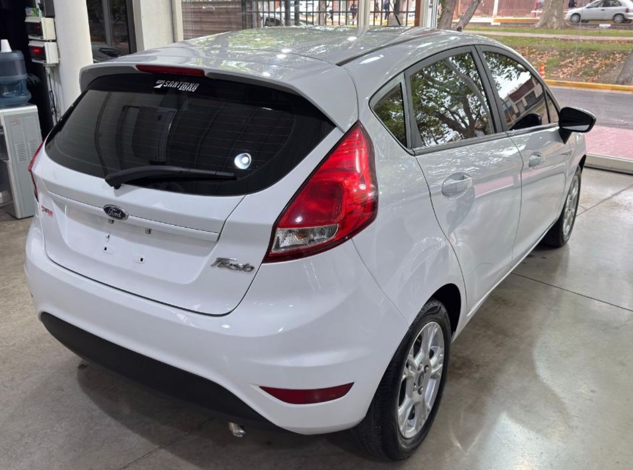 Ford Fiesta KD Usado Financiado en Mendoza, deRuedas