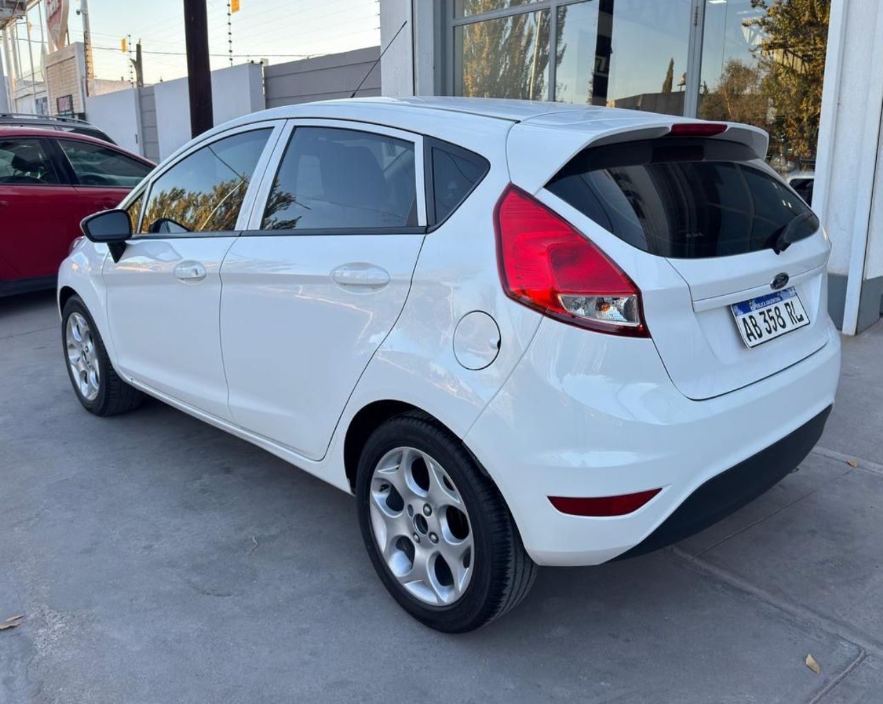 Ford Fiesta KD Usado en Mendoza, deRuedas